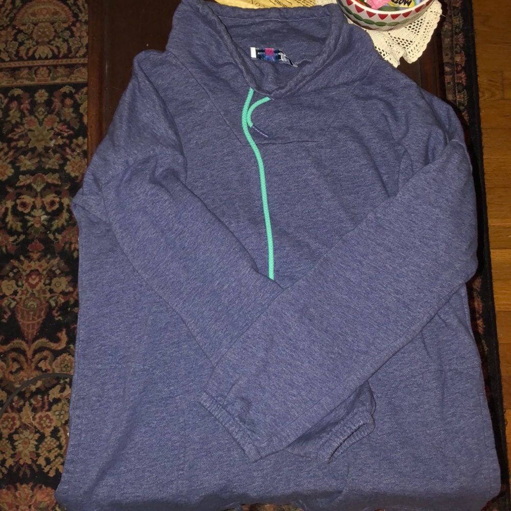Vineyard Vines heather blue terry sweatshirt NWOT